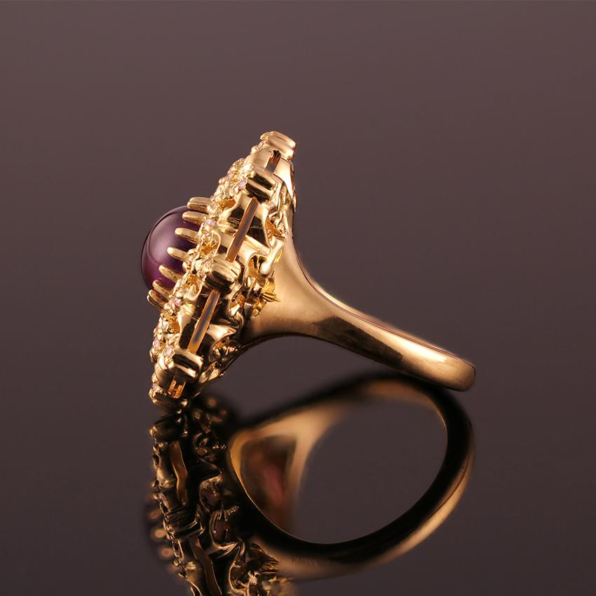 "Amethyst Star" Ring with Diamonds in 18K Yellow Gold